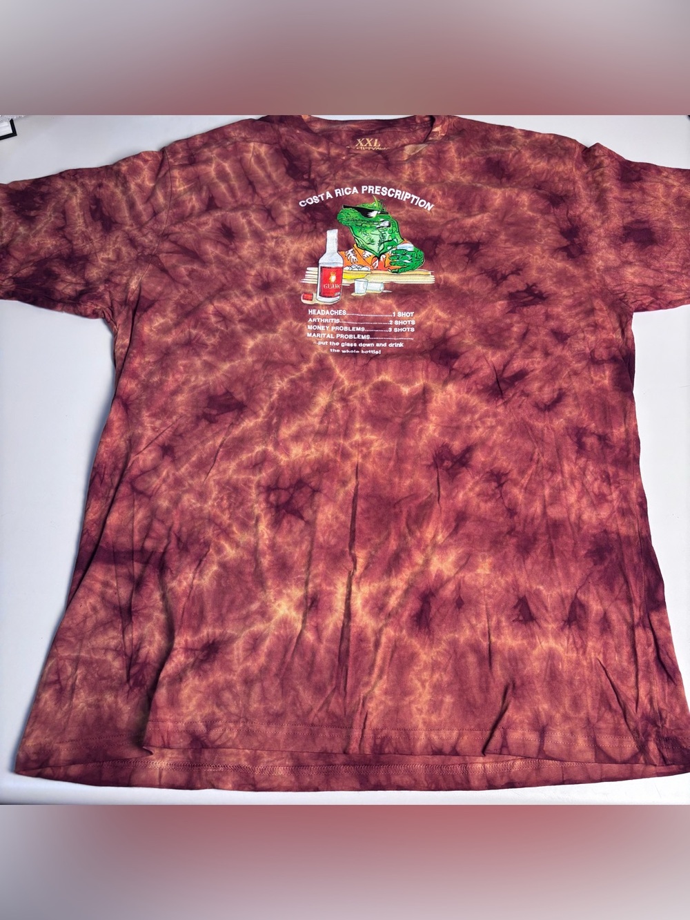 Streetwear Tie-Dye Graphic Tee in Rust with Green Lizard